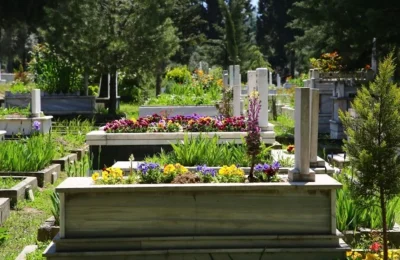 Ölen Kişinin Nerede Gömüleceğine Kim Karar Verir?