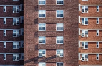 Emlak İlanlarındaki ‘Yaş’ Oyununa Dikkat: Paranızı Geri Alabilirsiniz!