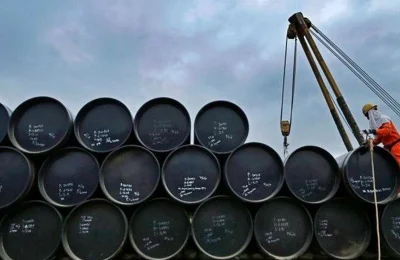 Hürmüz Boğazı’nda gemi krizi: Petrol 100 doları devirdi!