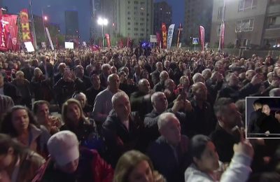 Özgür Öze Ataşehir’de konuşuyor: beş gazeteciye aynı anda Onursal hakkında yalan ifadeler yolladınız, kayıtları elimizde