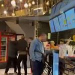 “Buranın sahibi biziz” dedi çalışanların üzerine yürüdü! Siparişi geciken şahıs ortalığı birbirine kattı