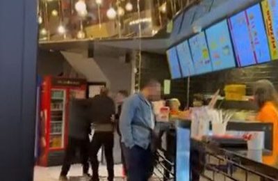 “Buranın sahibi biziz” dedi çalışanların üzerine yürüdü! Siparişi geciken şahıs ortalığı birbirine kattı