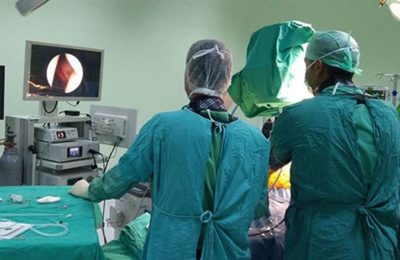 Ablasını kaybettiği kanserden erken teşhisle kurtuldu