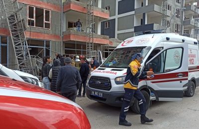 SON DAKİKA: Ankara Kahramankazan’da inşaat iskelesinin çöktüğü iş kazasında 1’i ağır 3 yaralı