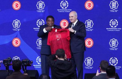 Kurtulmuş’tan Küresel Sistem Eleştirisi: “Dünya Bu Şekilde Devam Edemez”