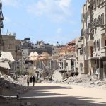 İsrail saldırısında ağır yaralanan 13 yaşındaki Ali, tedavi için Gazze’den tahliye edilmeyi bekliyor