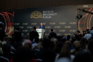 Hakan Fidan’dan ateşkes mesajı: ‘Barış için kritik fırsat…’