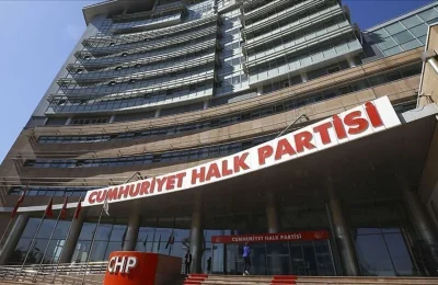 CHP’nin ‘Belediye Başkanları Buluşması’ sürüyor: Operasyonlara karşı ortak yol haritası belirlenecek