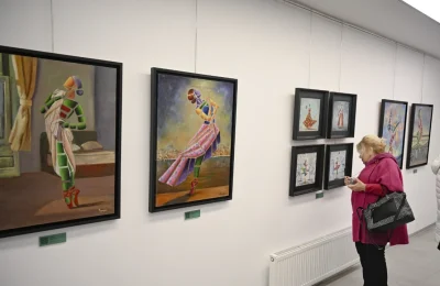 Ressam Nazende Yücel’in “Yediveren Kadınlar” sergisi Ankara’da açıldı