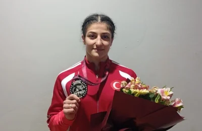 Elvira Kamaloğlu Avrupa İkincisi Oldu!