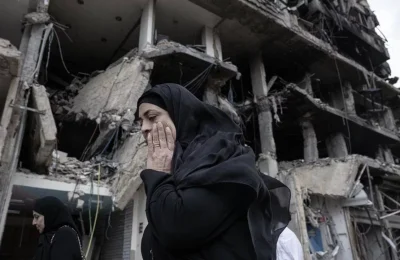 İşgalci İsrail Lübnan’da 50 yapıyı havaya uçurdu