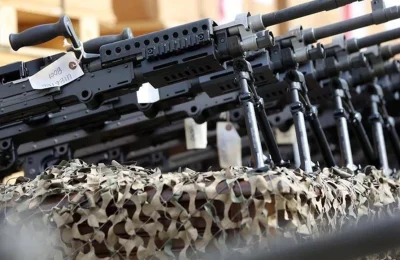 Küresel askeri harcamalar geçen yıl yaklaşık 2,9 trilyon dolarla rekor tazeledi