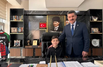 Aras, genel başkan koltuğunda! 23 Nisan’da Türkiye İttifakı Partisi’nde devir teslim